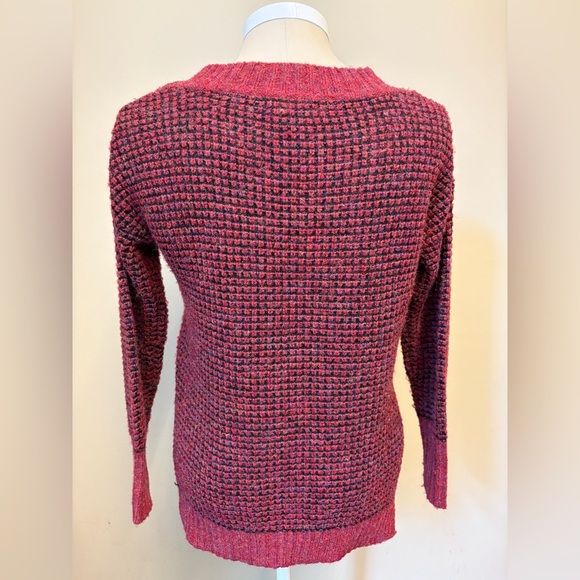 if it were me Women's Medium Cozy Red & Black Crew Neck Long Sleeve Knit Sweater - Picture 5 of 9